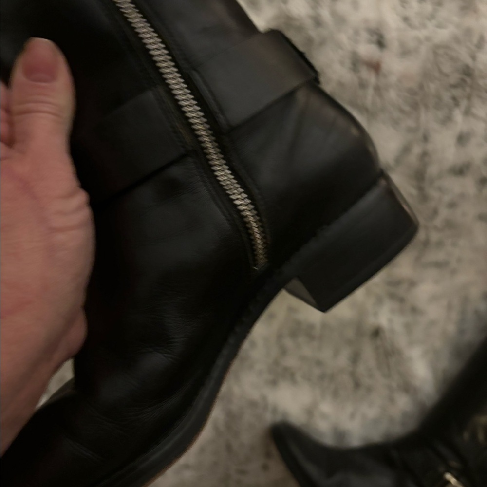 Michael Kors knee length black boots gently worn beautiful boots